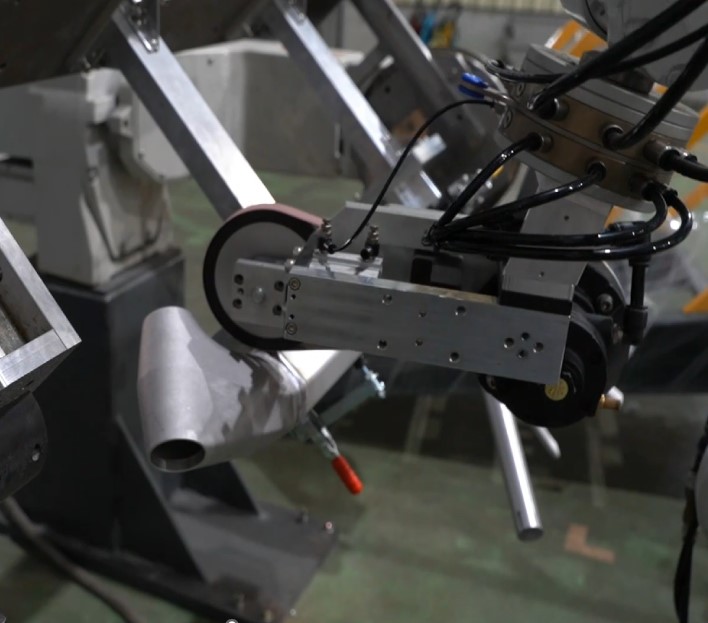 研磨作業 自動化ソリューション